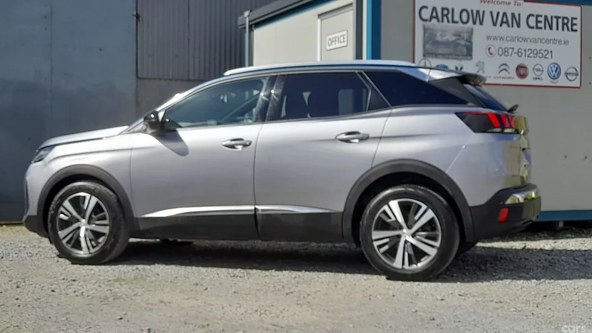 Peugeot 3008 MPV, Diesel, 2023, Grey