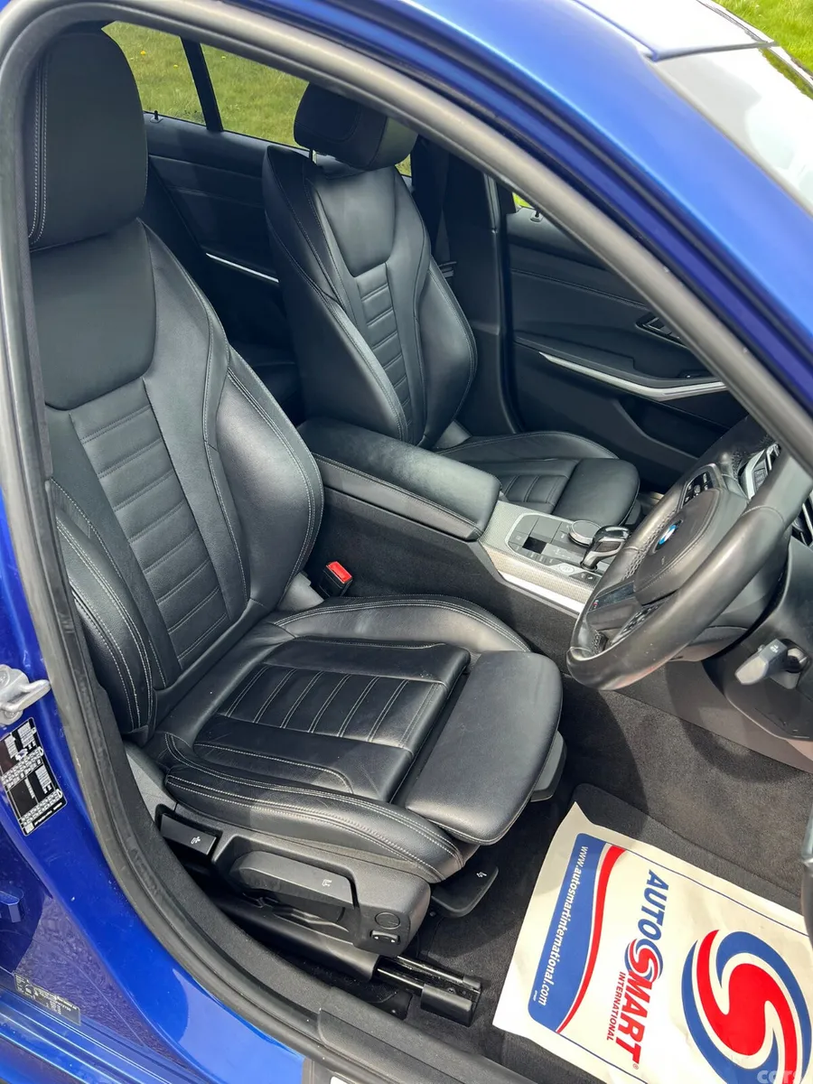 BMW 3-Series Saloon, Diesel, 2019, Blue