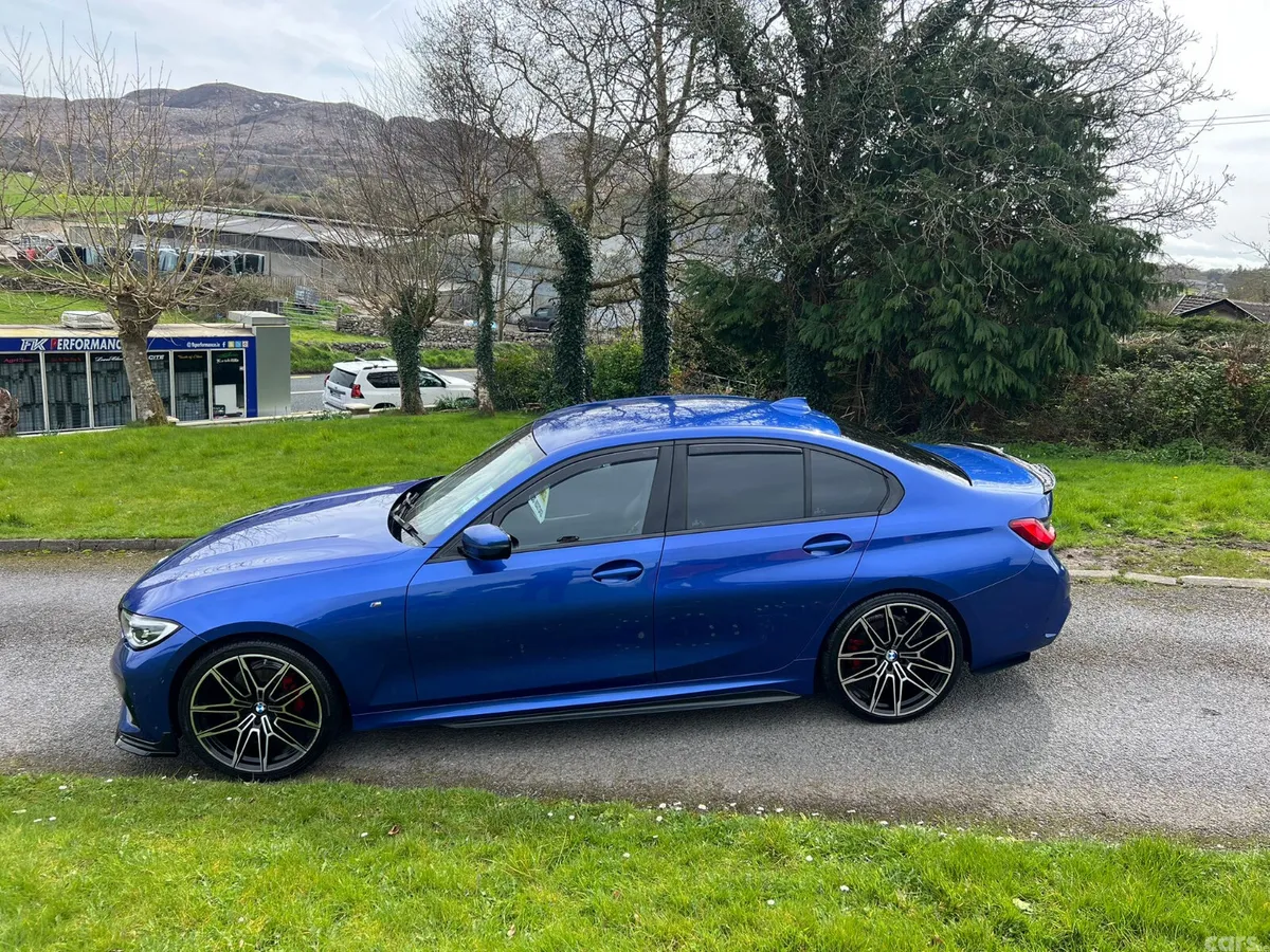 BMW 3-Series Saloon, Diesel, 2019, Blue