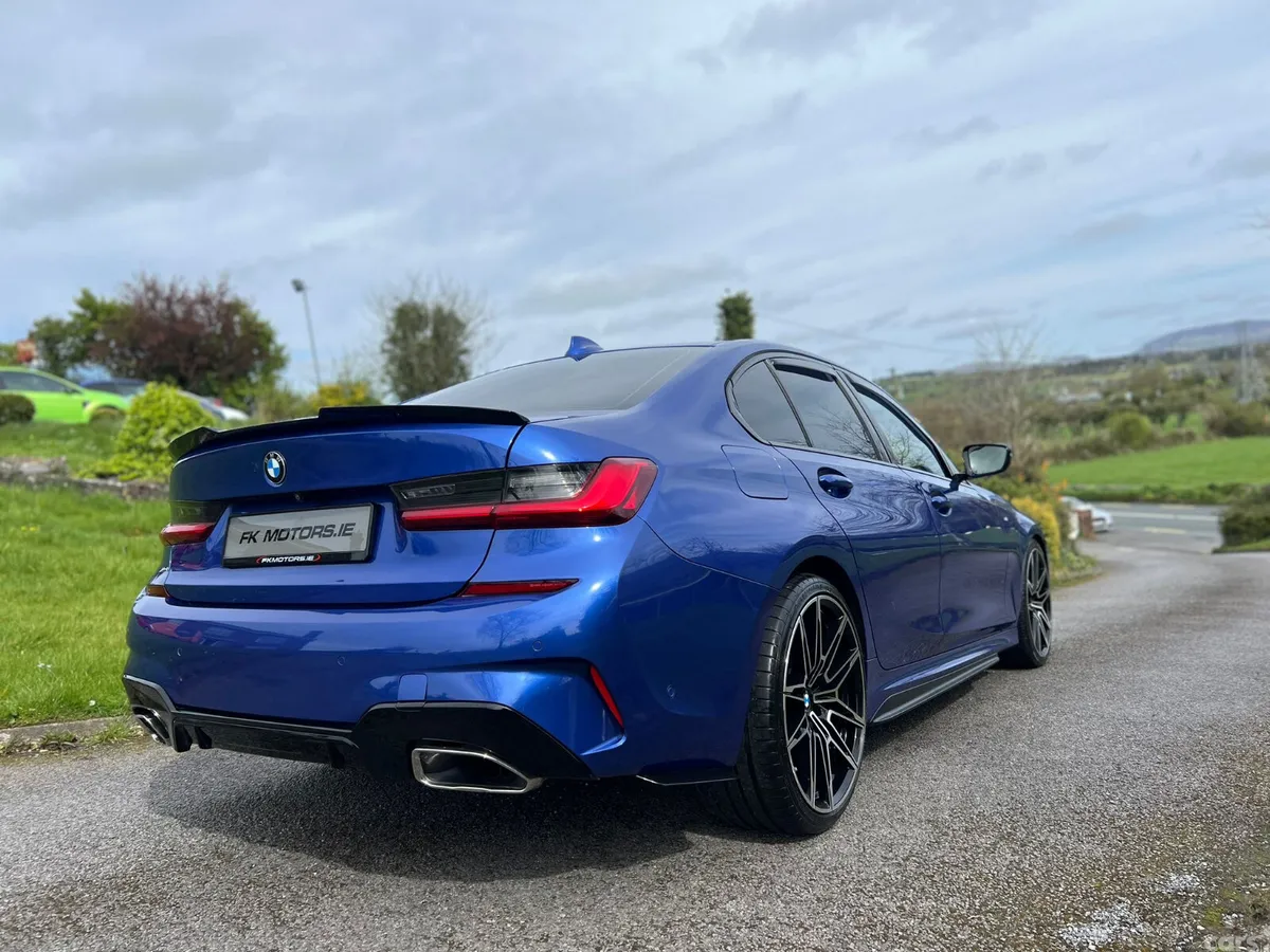 BMW 3-Series Saloon, Diesel, 2019, Blue
