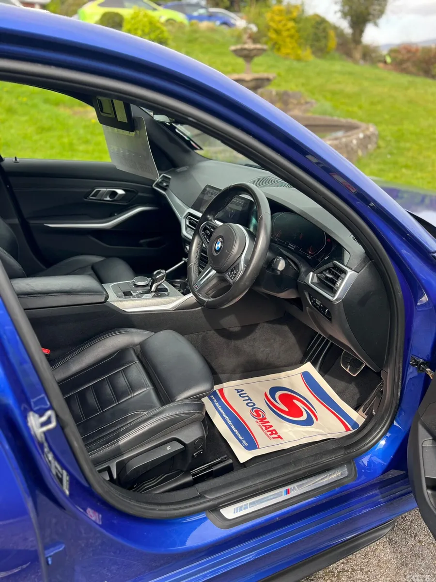 BMW 3-Series Saloon, Diesel, 2019, Blue