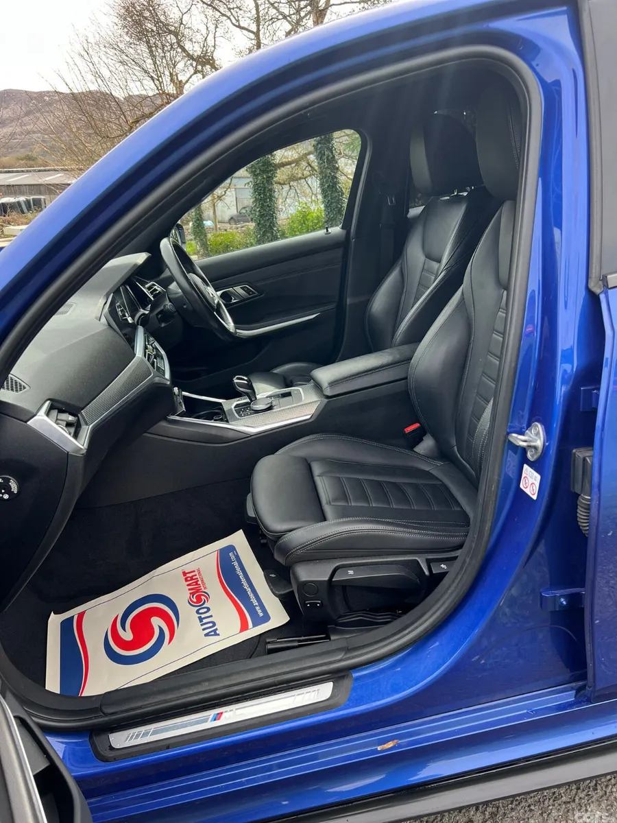 BMW 3-Series Saloon, Diesel, 2019, Blue