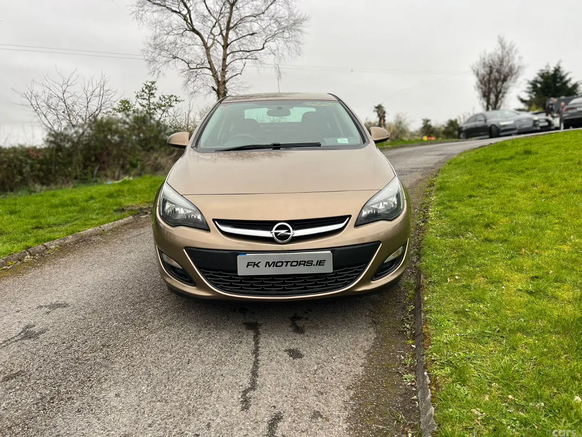 Opel Astra Saloon, Diesel, 2013, Bronze