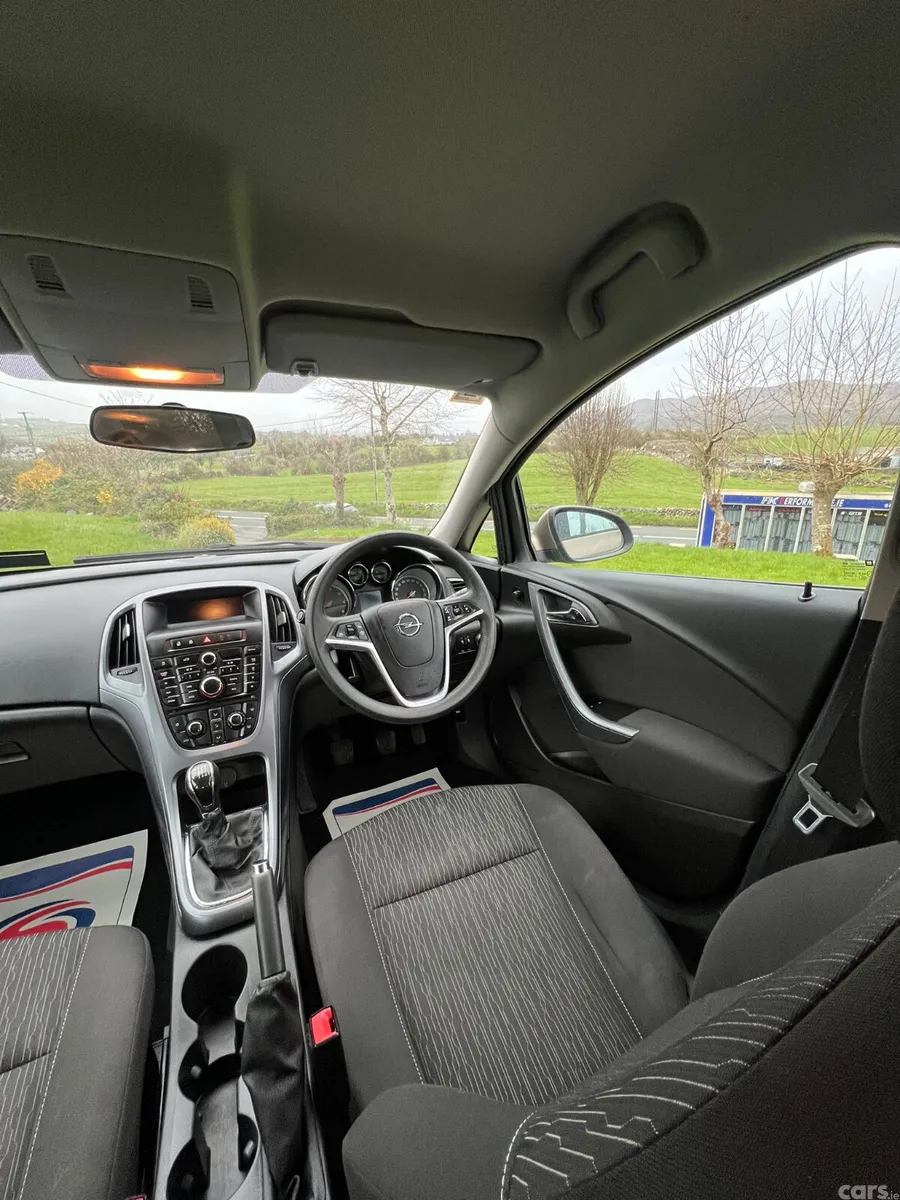 Opel Astra Saloon, Diesel, 2013, Bronze