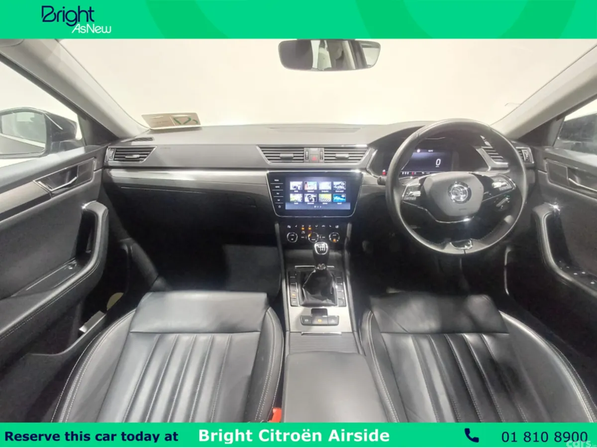 Skoda Superb Hatchback, Petrol, 2023, Black