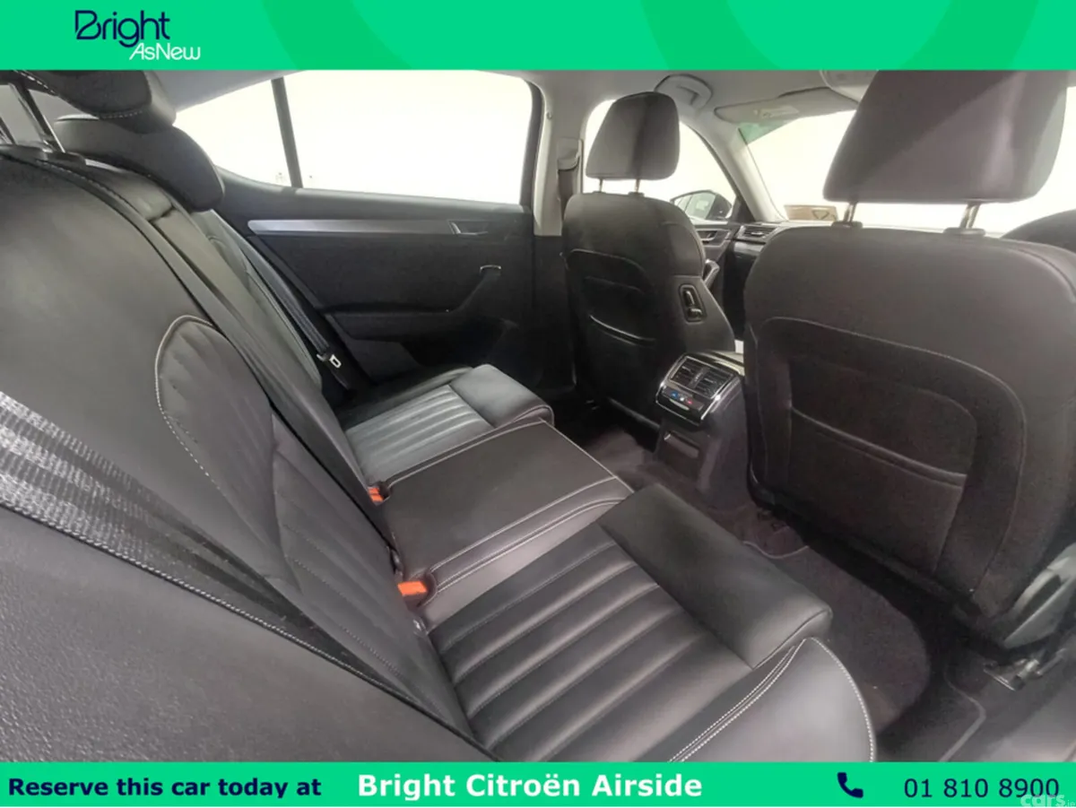 Skoda Superb Hatchback, Petrol, 2023, Black