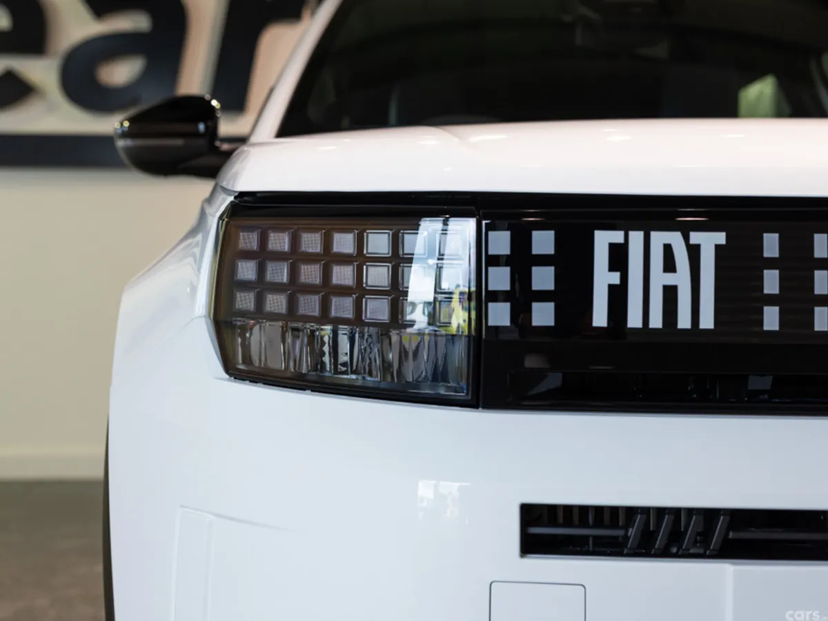 Fiat Grande Panda Hatchback, Electric, 2026, White