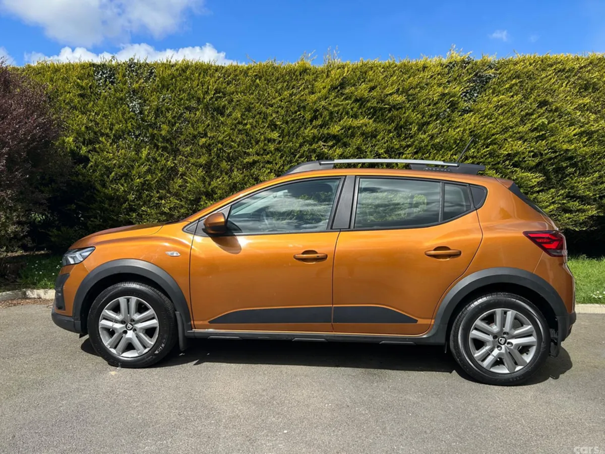 Dacia Sandero Hatchback, Gas, 2021, Orange