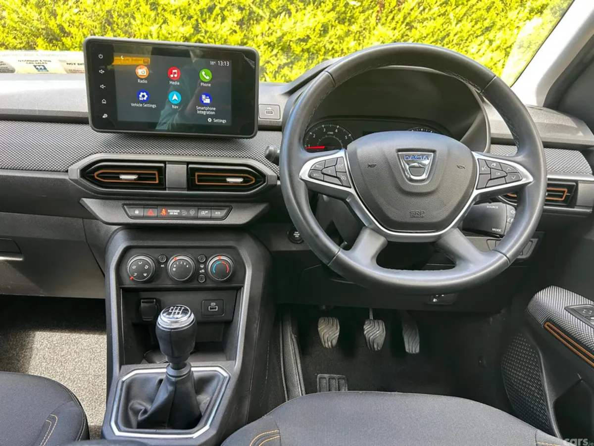 Dacia Sandero Hatchback, Gas, 2021, Orange