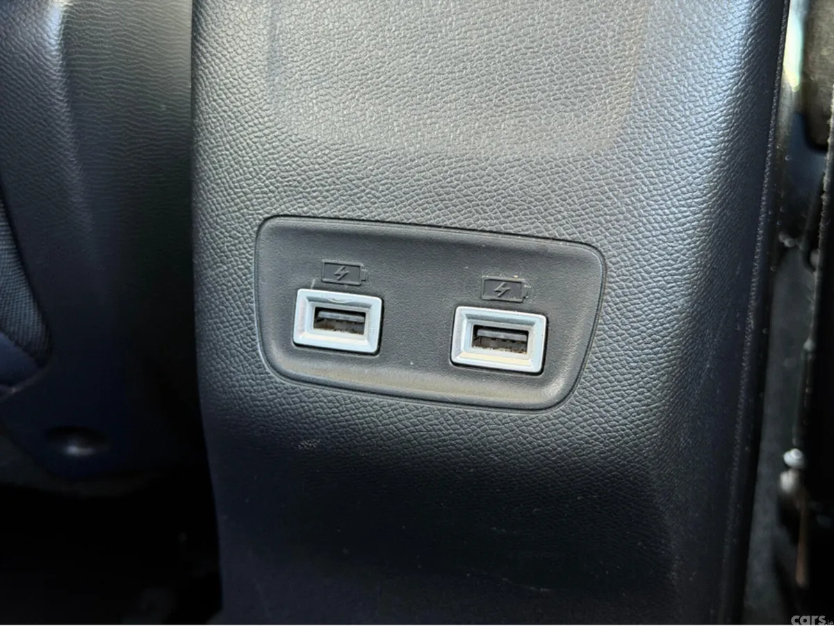 Peugeot 2008 MPV, Diesel, 2020, Blue