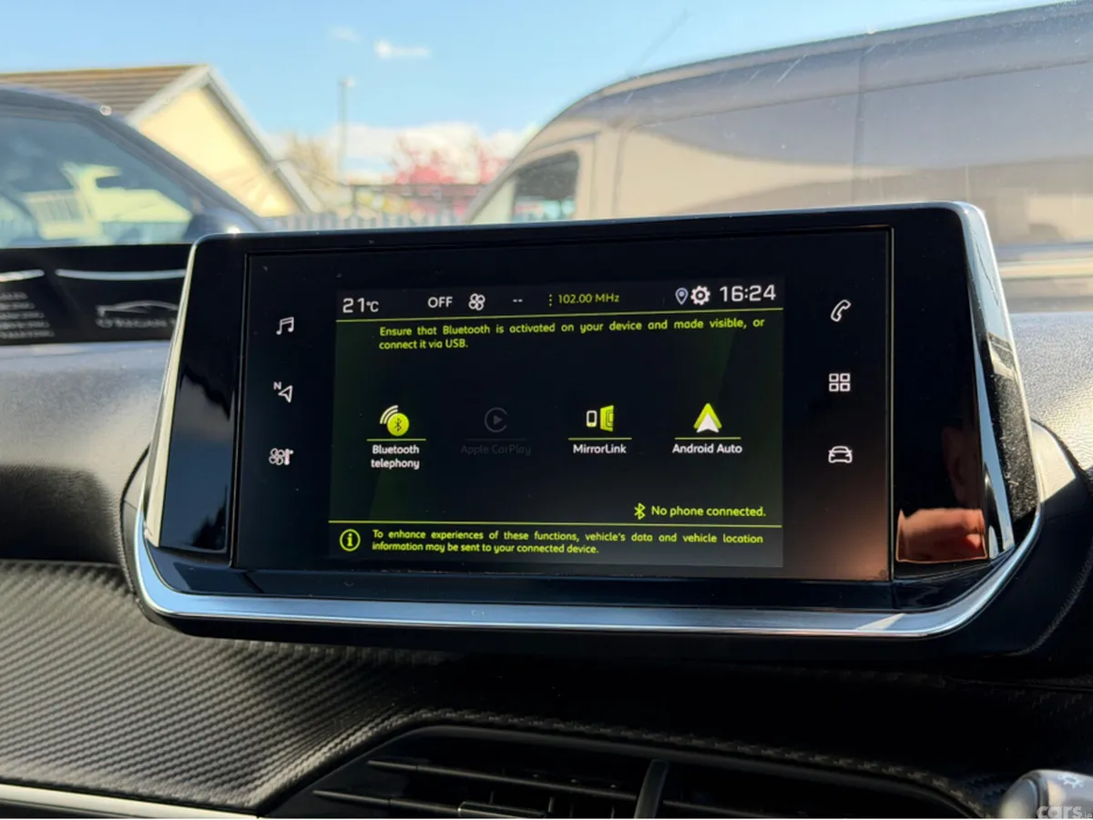 Peugeot 2008 MPV, Diesel, 2020, Blue