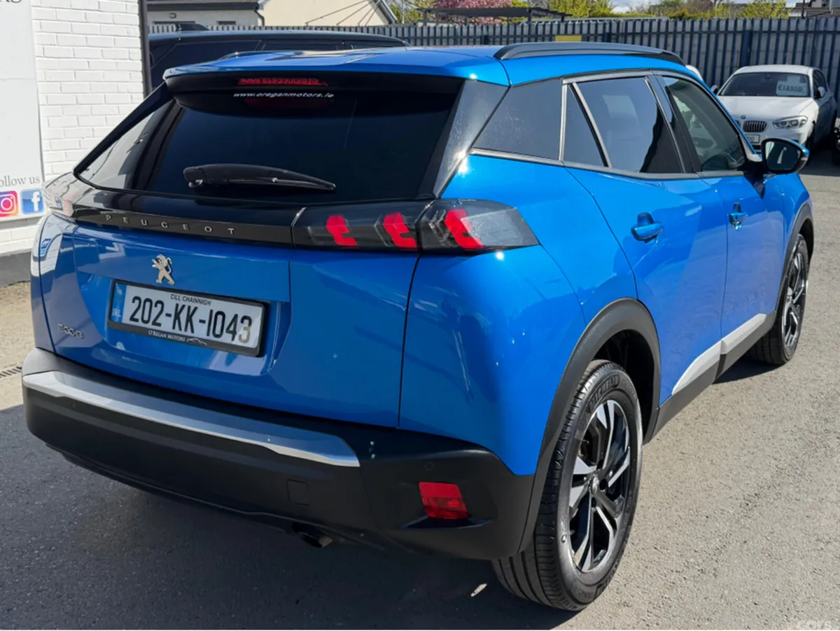 Peugeot 2008 MPV, Diesel, 2020, Blue