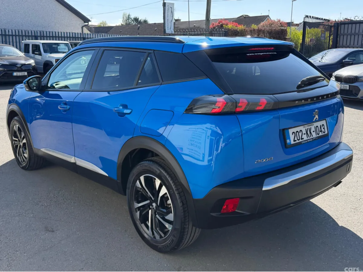 Peugeot 2008 MPV, Diesel, 2020, Blue