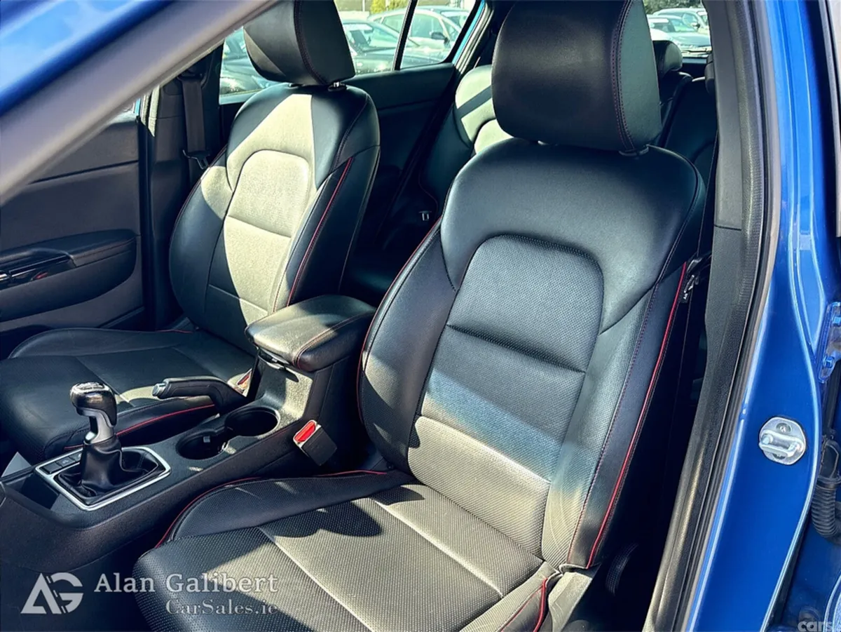 Kia Sportage MPV, Diesel, 2019, Blue