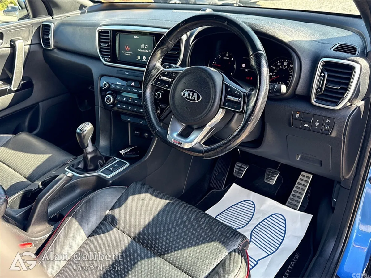 Kia Sportage MPV, Diesel, 2019, Blue
