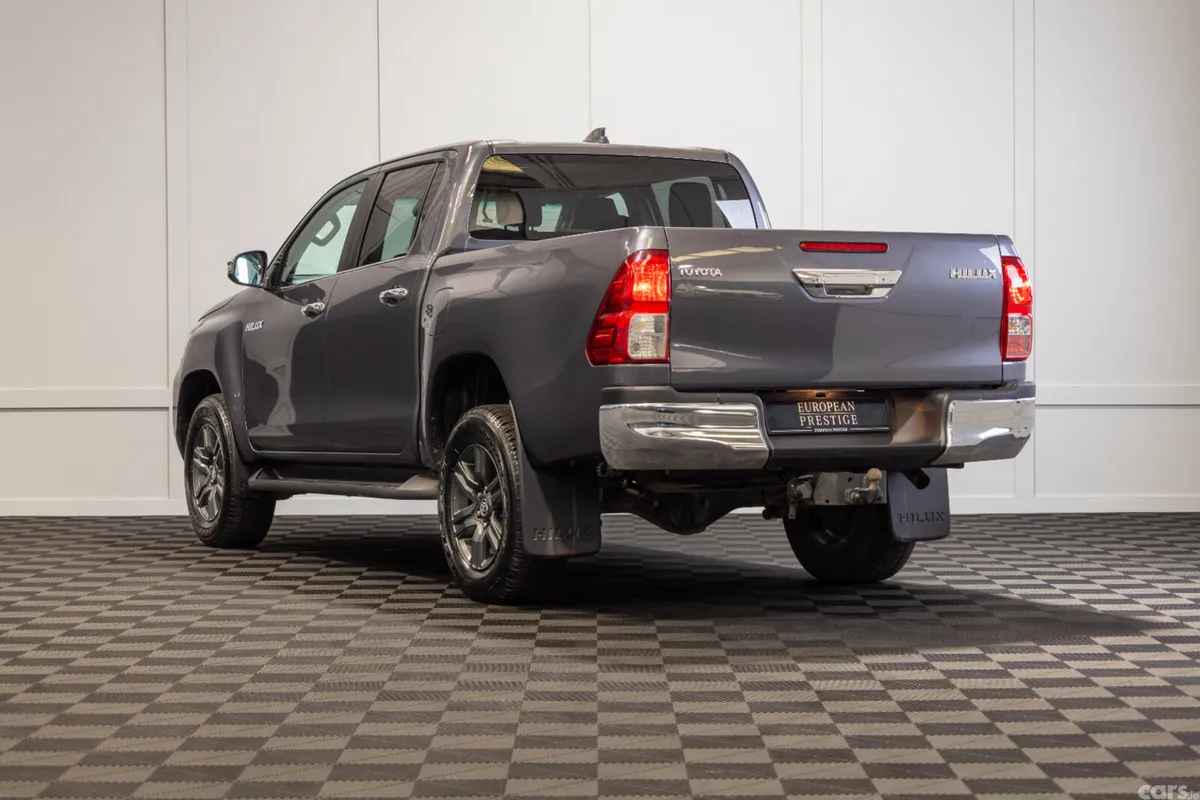 Toyota Hilux Pick Up, Diesel, 2025, Grey