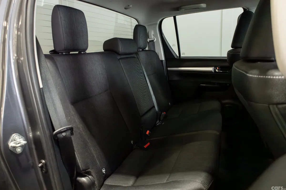Toyota Hilux Pick Up, Diesel, 2025, Grey