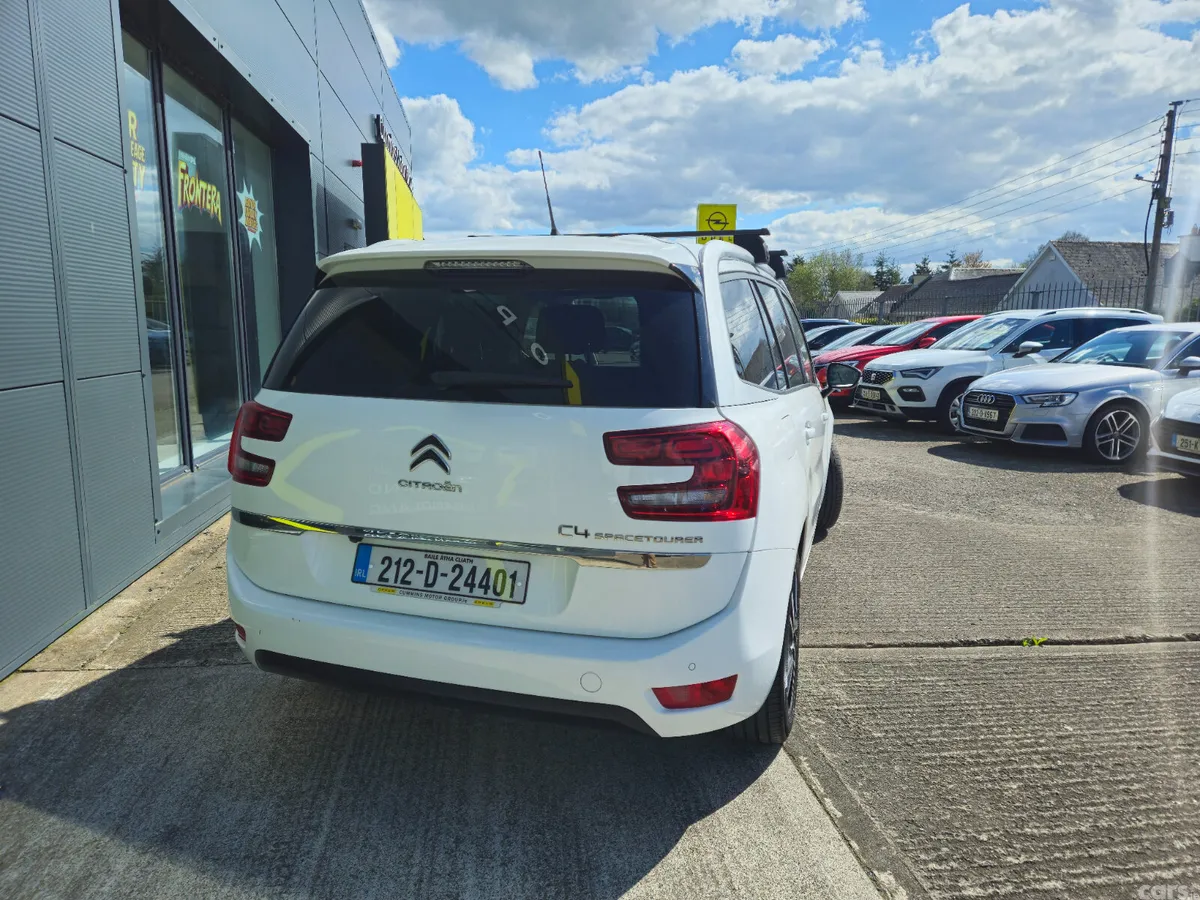 Citroen Grand C4 Spacetourer Hatchback, Petrol, 2021, White