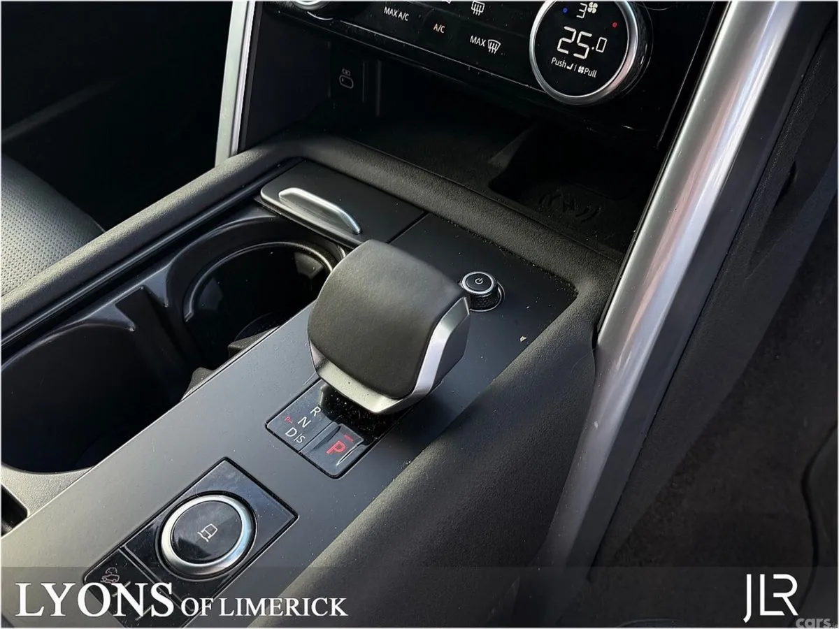 Land Rover Discovery SUV, Diesel, 2025, Blue