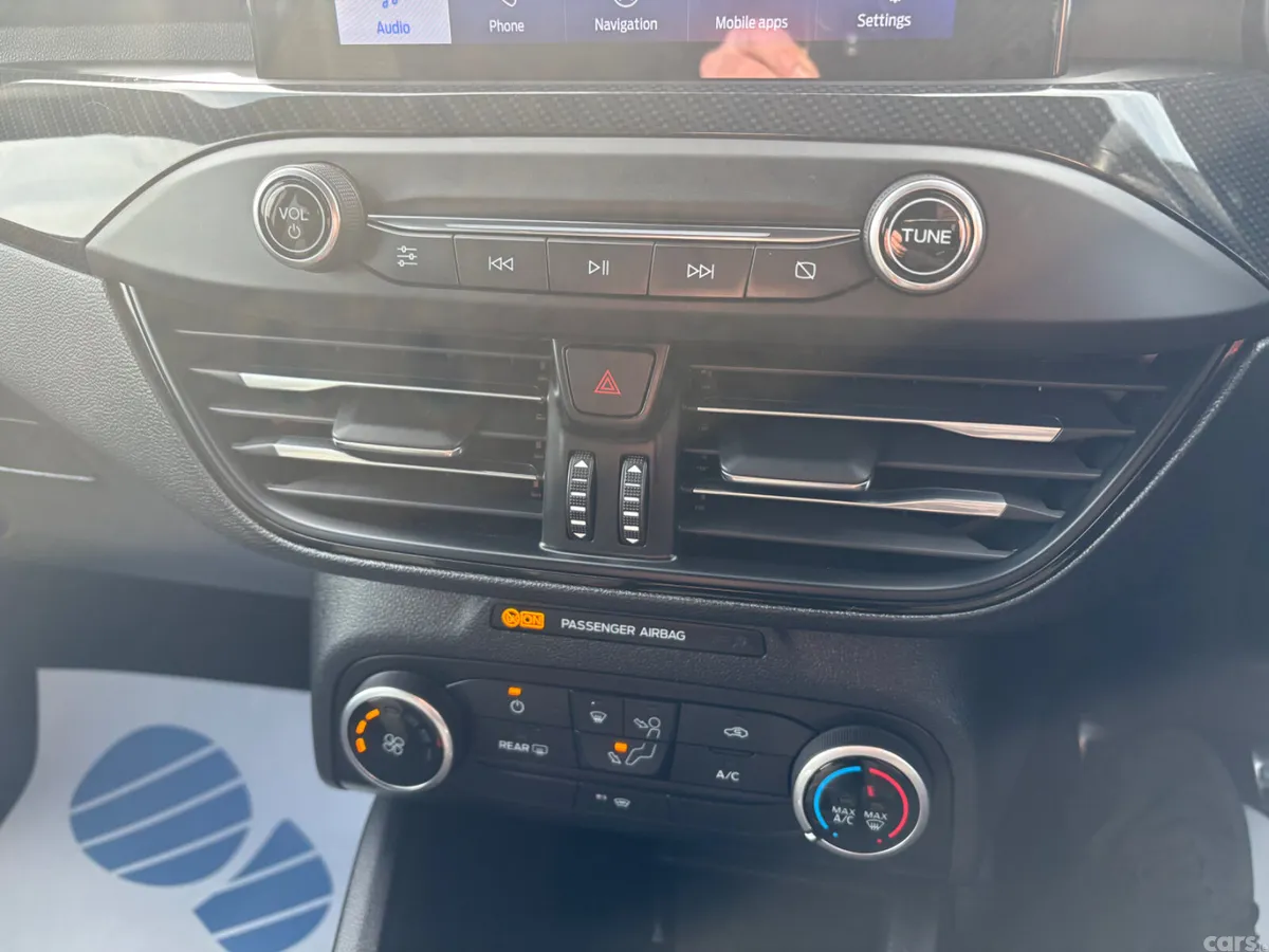 Ford Focus Hatchback, Diesel, 2021, Black