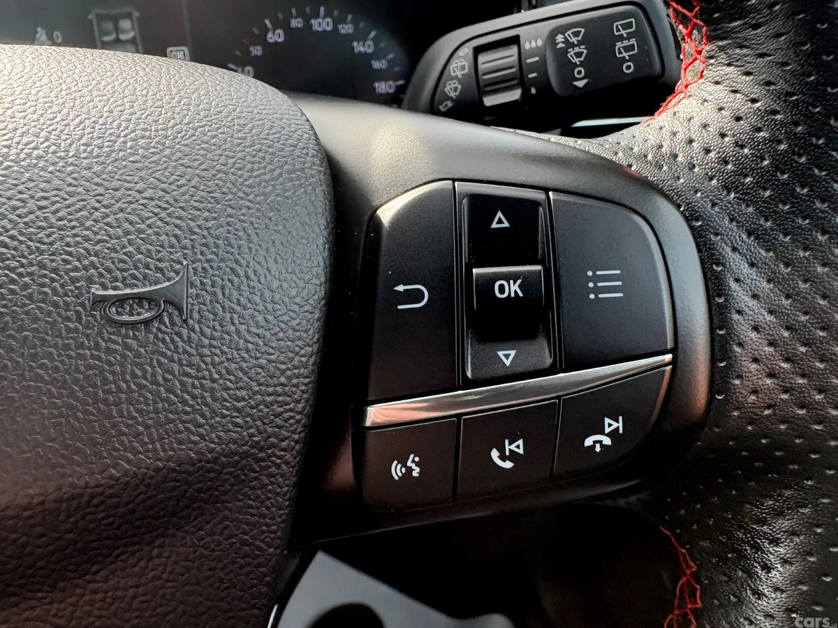 Ford Focus Hatchback, Diesel, 2021, Black
