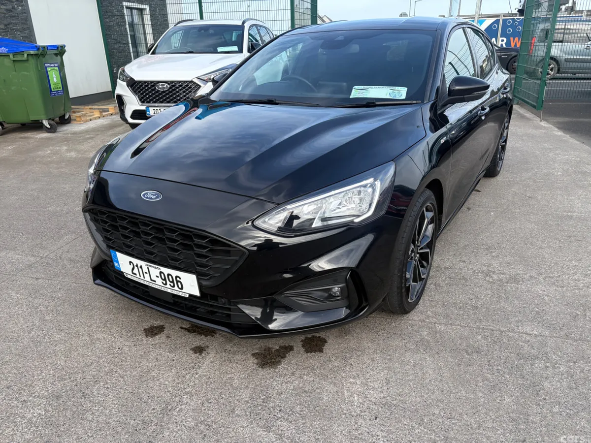 Ford Focus Hatchback, Diesel, 2021, Black