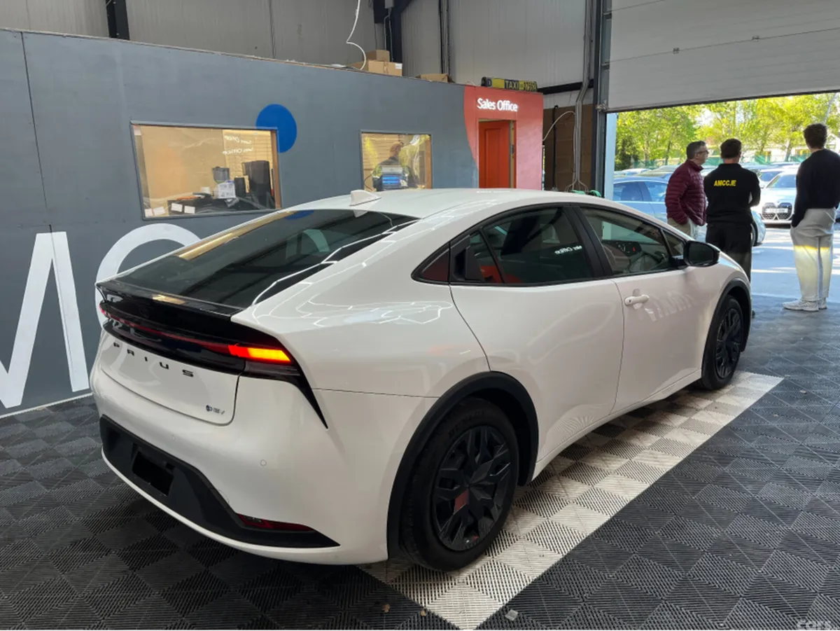 Toyota Prius Estate, Petrol, 2024, White