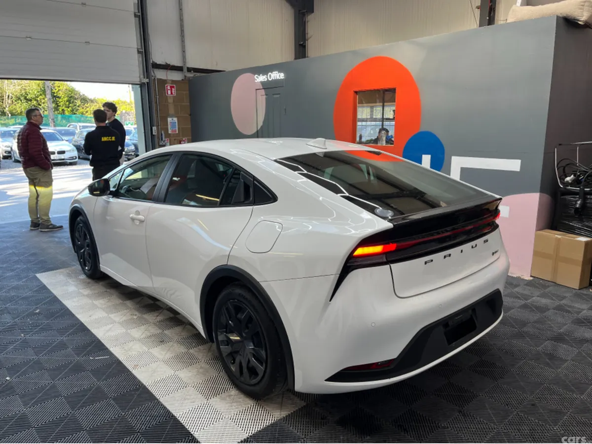 Toyota Prius Estate, Petrol, 2024, White