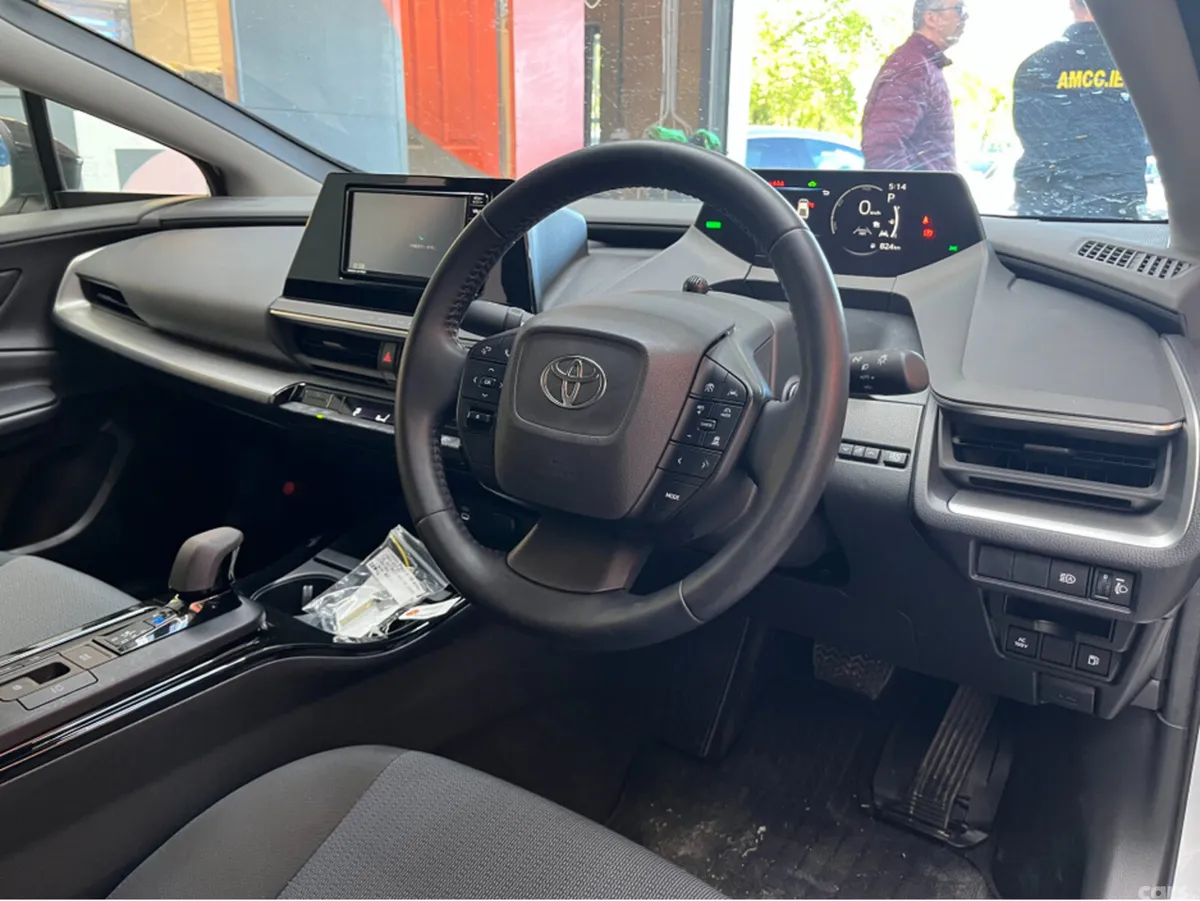 Toyota Prius Estate, Petrol, 2024, White