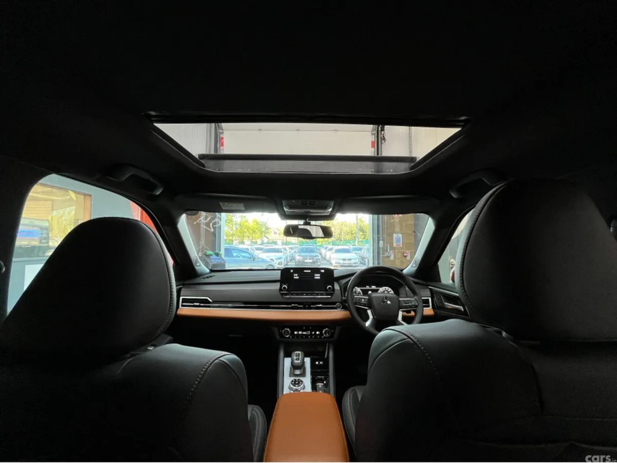 Mitsubishi Outlander SUV, Petrol Plug-in Hybrid, 2024, Red