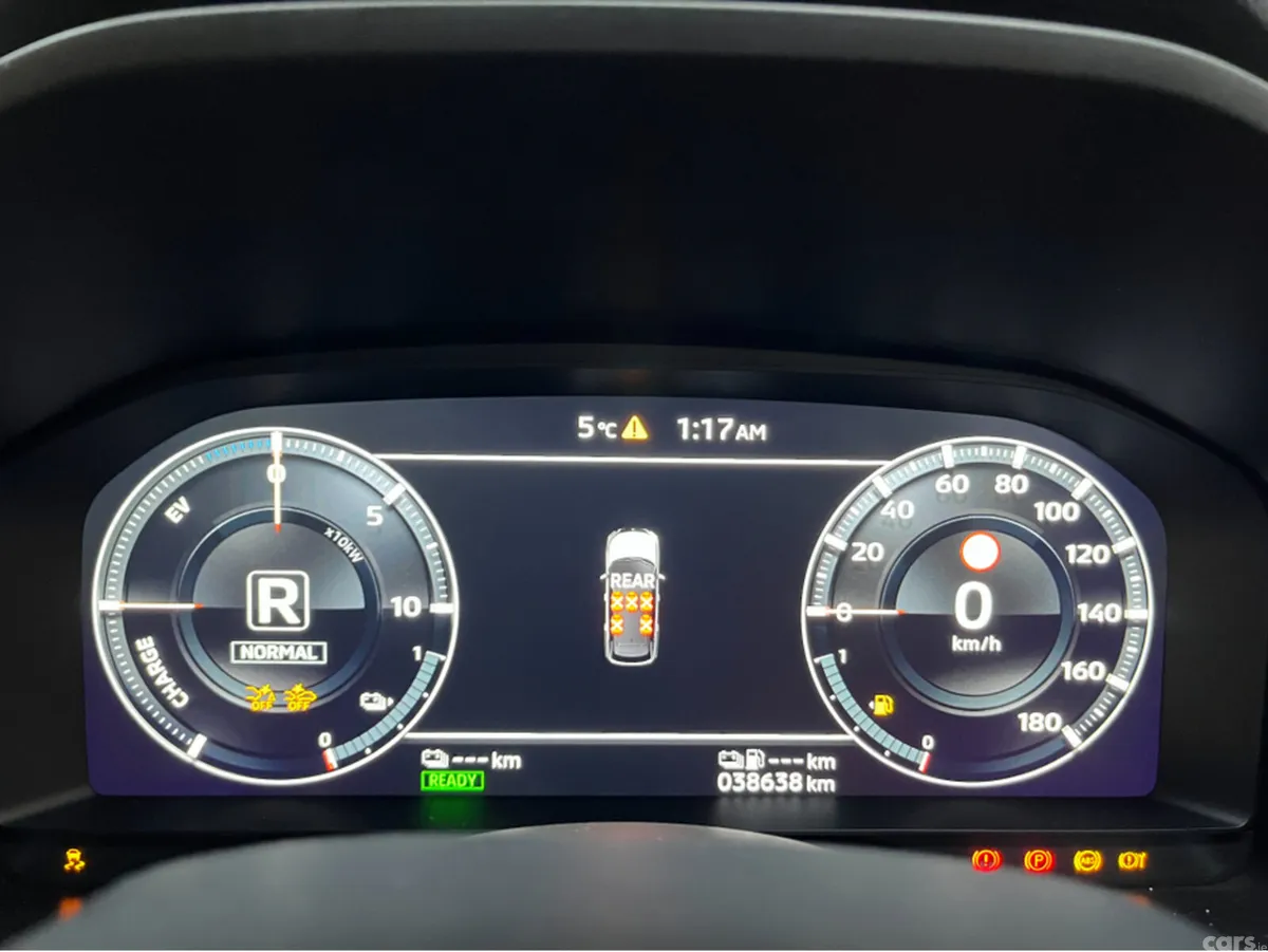 Mitsubishi Outlander SUV, Petrol Plug-in Hybrid, 2023, White
