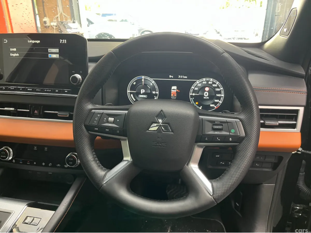 Mitsubishi Outlander SUV, Petrol Plug-in Hybrid, 2024, Black