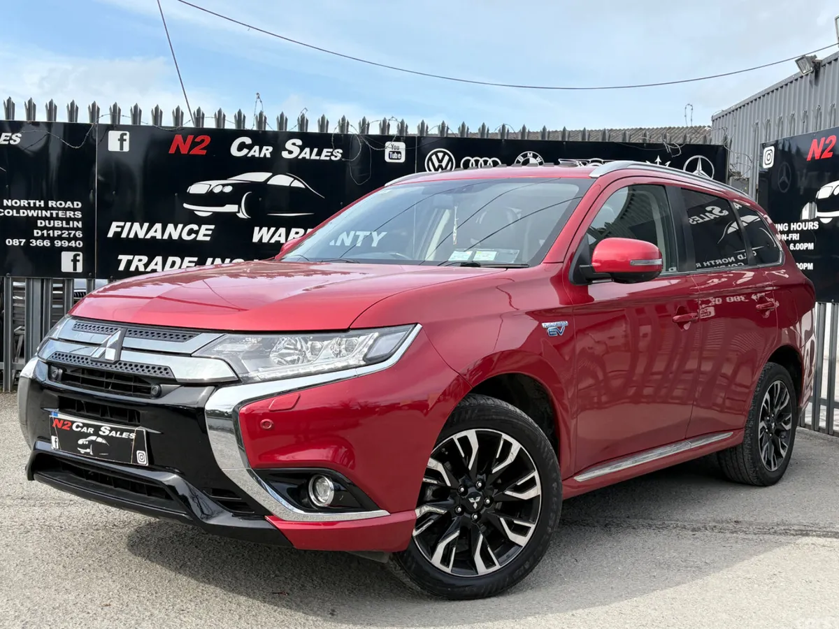 Mitsubishi Outlander SUV, Petrol Plug-in Hybrid, 2017, Red