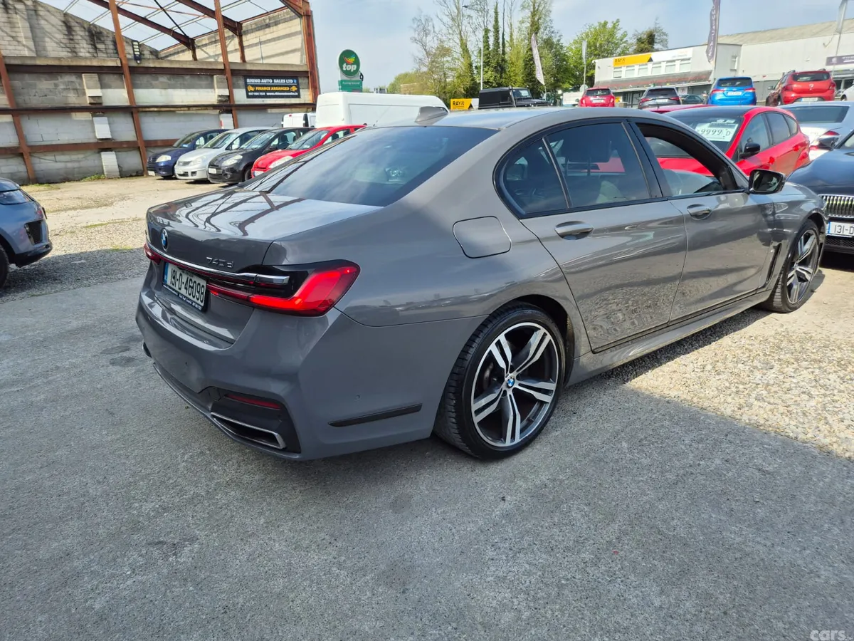 BMW 7-Series Saloon, Diesel, 2019, Grey