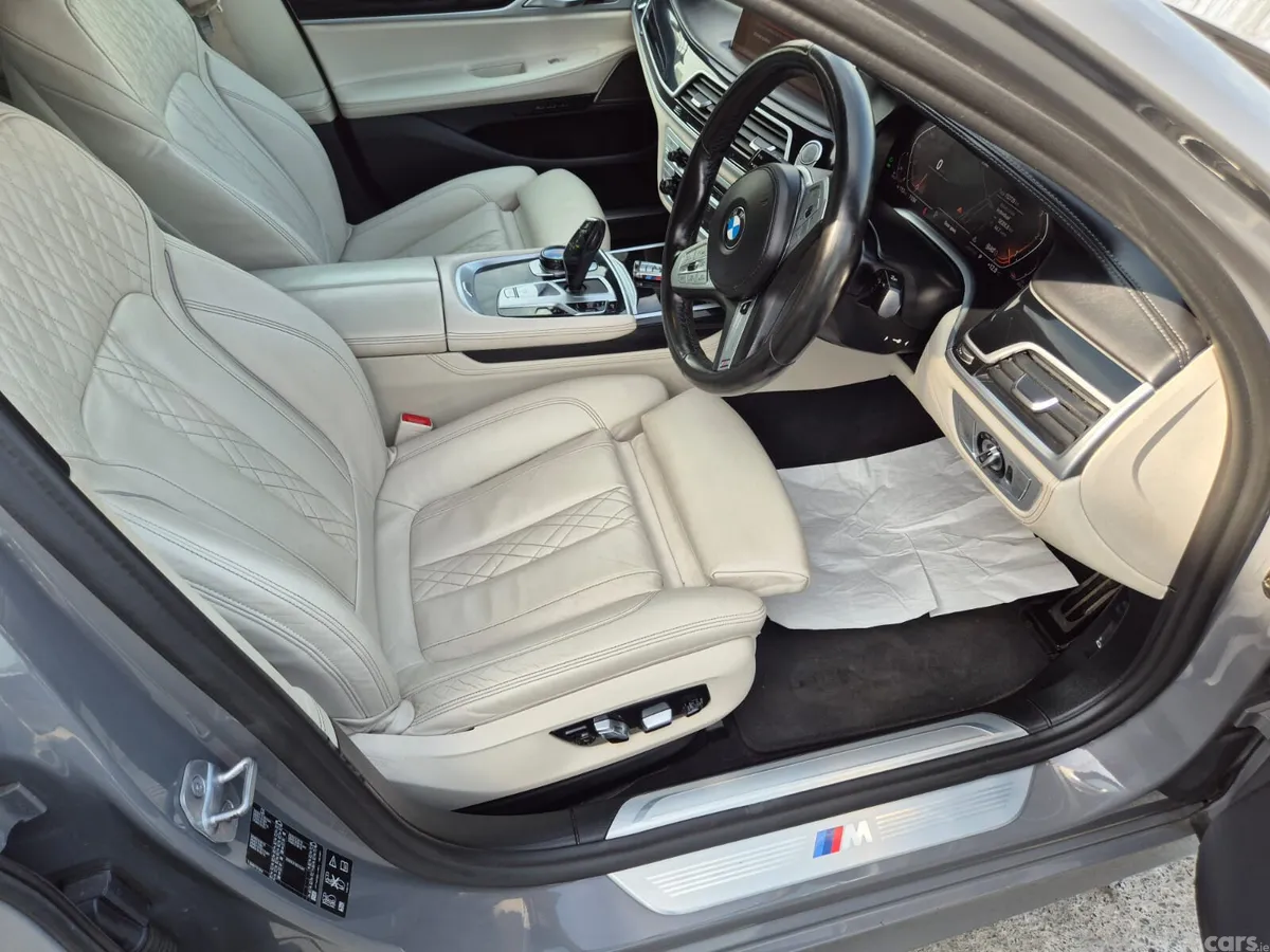 BMW 7-Series Saloon, Diesel, 2019, Grey