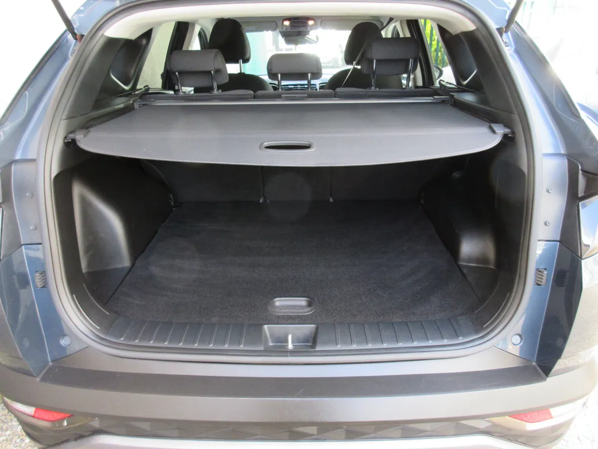 Hyundai Tucson SUV, Petrol Plug-in Hybrid, 2022, Black