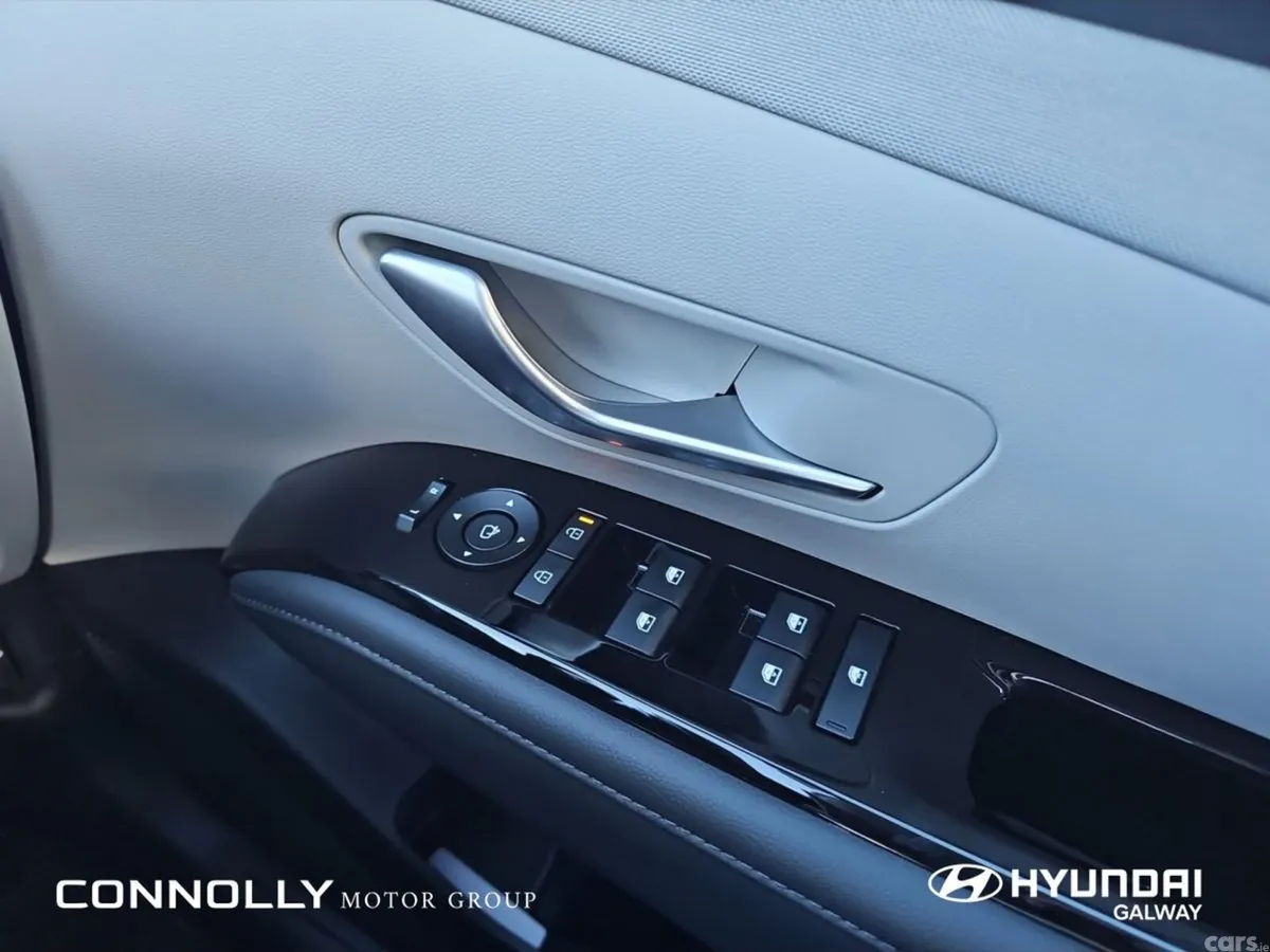 Hyundai Tucson SUV, Petrol Plug-in Hybrid, 2025, Black