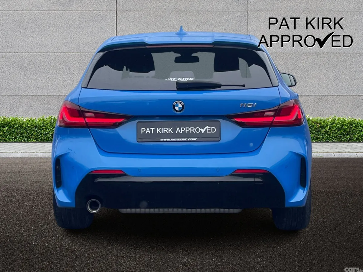 BMW 1-Series Hatchback, Petrol, 2021, Blue