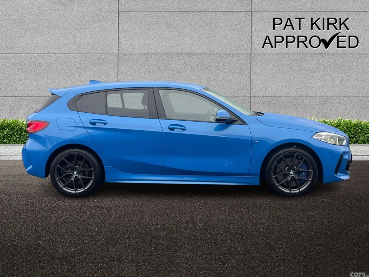 BMW 1-Series Hatchback, Petrol, 2021, Blue