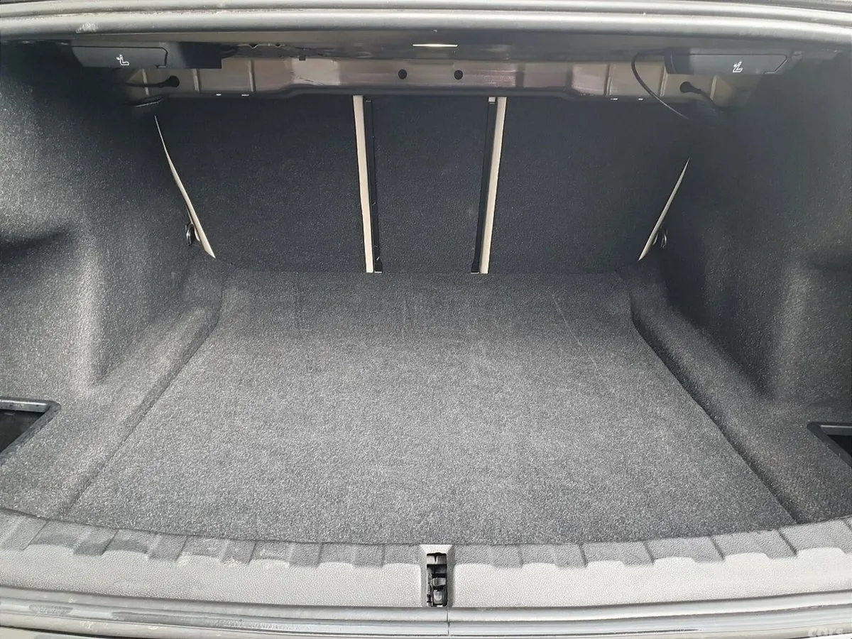 BMW 3-Series Saloon, Diesel, 2019, Black