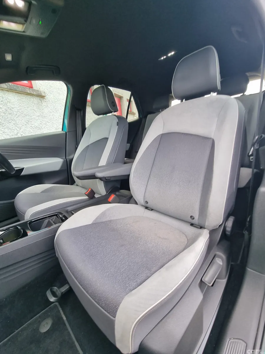 Volkswagen ID.3 Hatchback, Electric, 2020, Blue