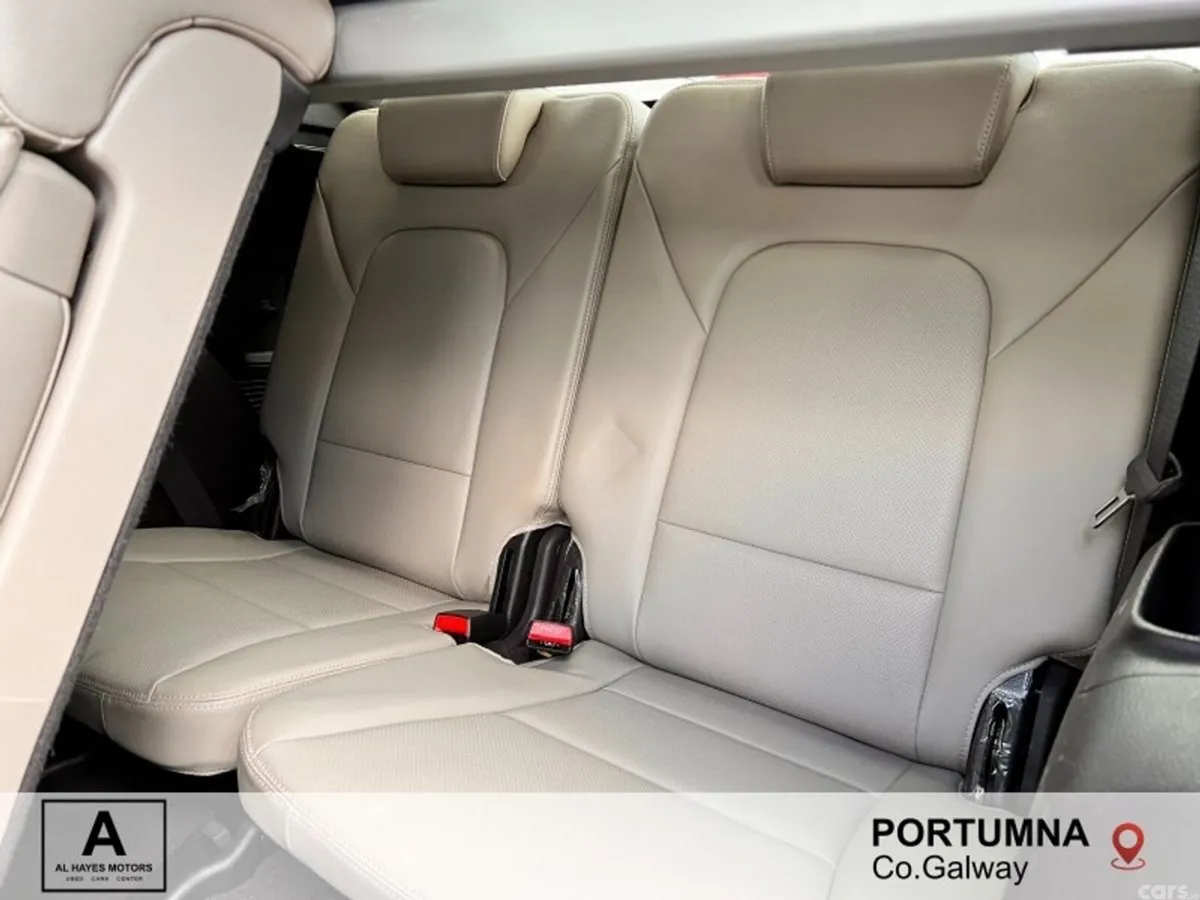 Hyundai Santa Fe SUV, Diesel, 2016, Black