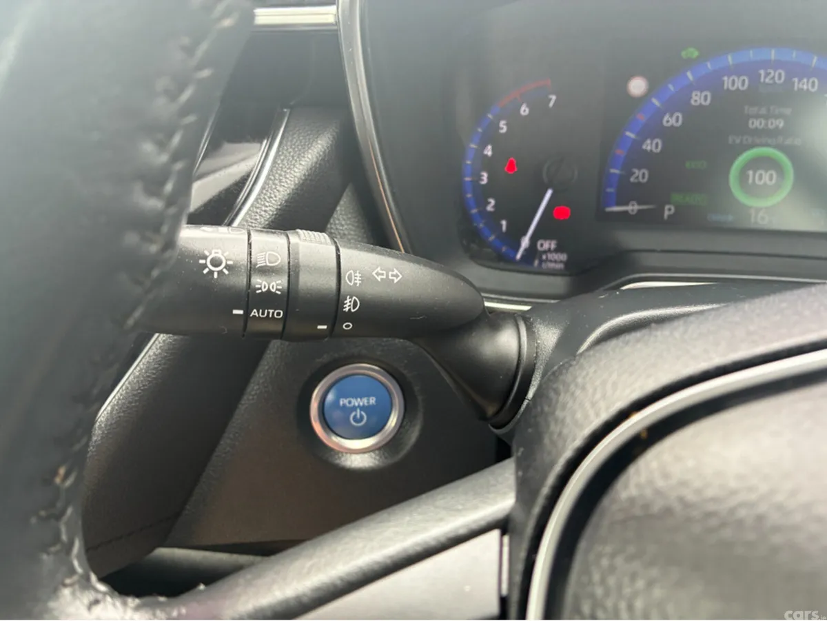 Toyota Corolla Saloon, Petrol Hybrid, 2022, Grey
