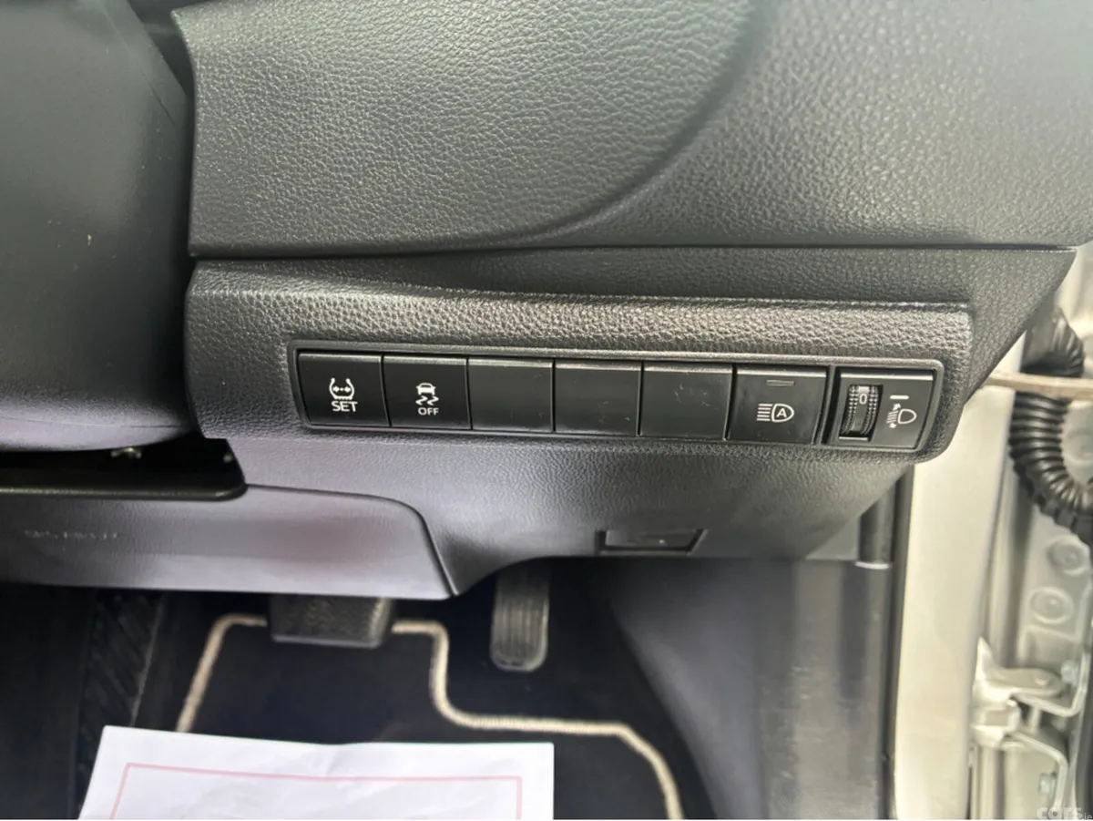 Toyota Corolla Saloon, Petrol Hybrid, 2022, Grey