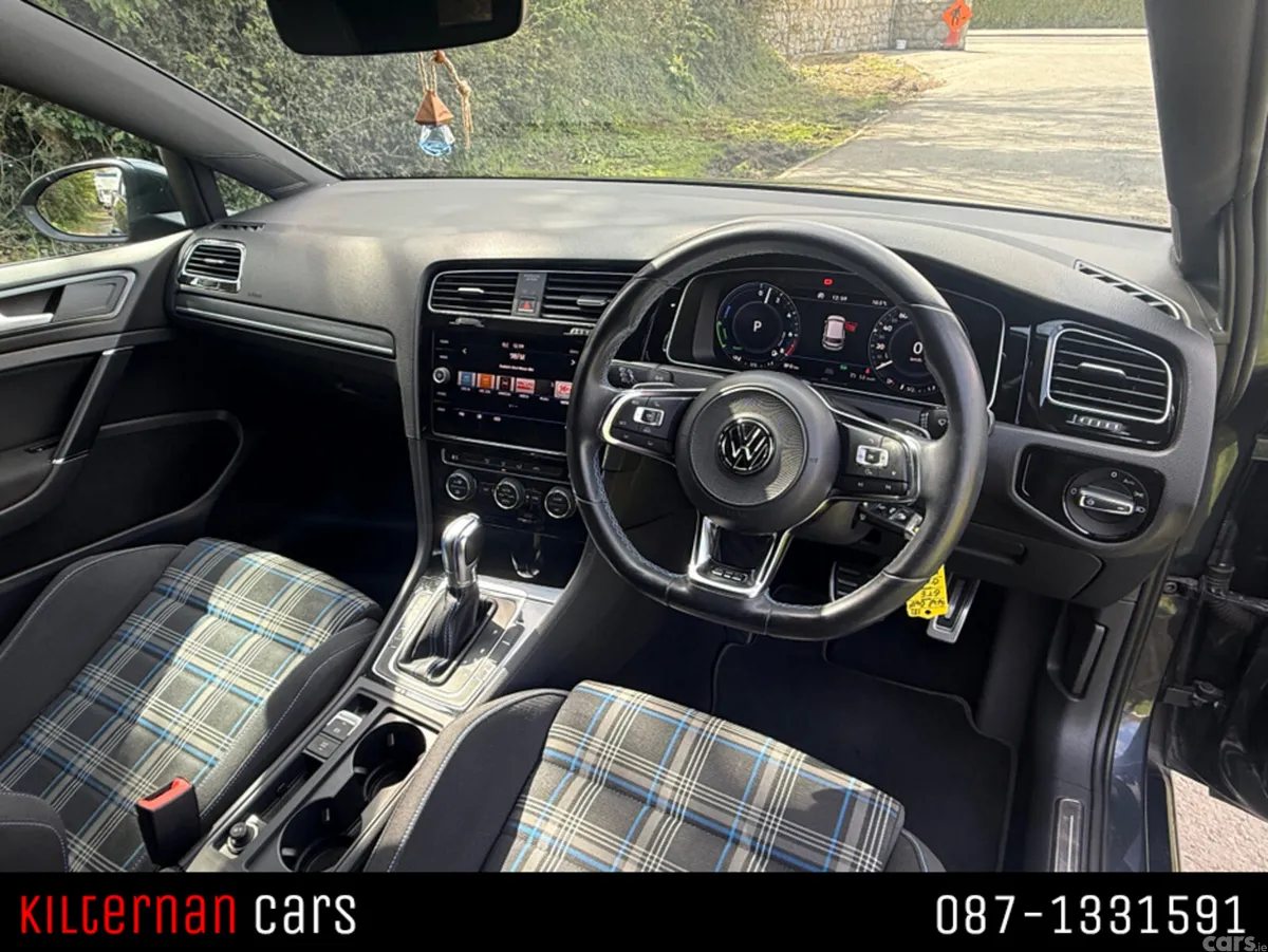 Volkswagen Golf Hatchback, Petrol Plug-in Hybrid, 2018, Blue