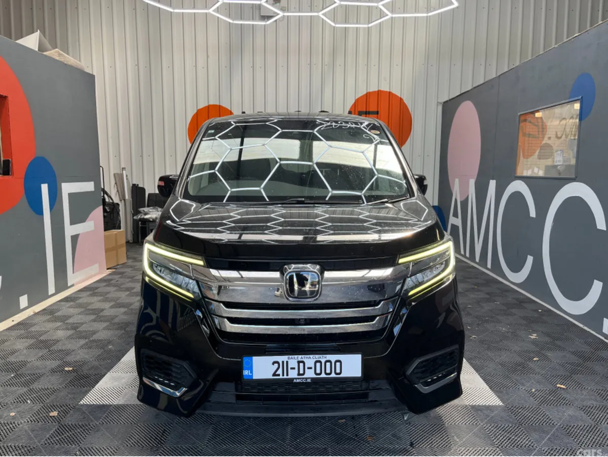 Honda Stepwagon MPV, Petrol Hybrid, 2021, Black