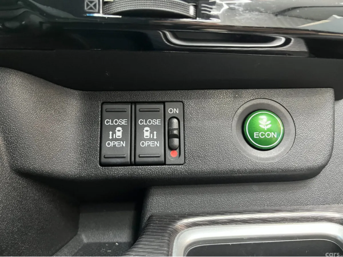 Honda Stepwagon MPV, Petrol Hybrid, 2021, Black