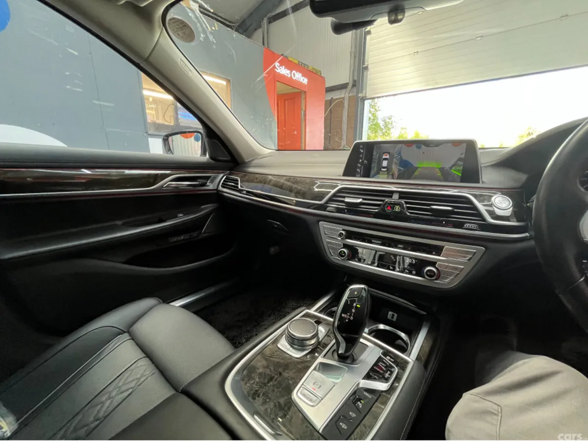 BMW 7-Series Saloon, Petrol Plug-in Hybrid, 2016, White
