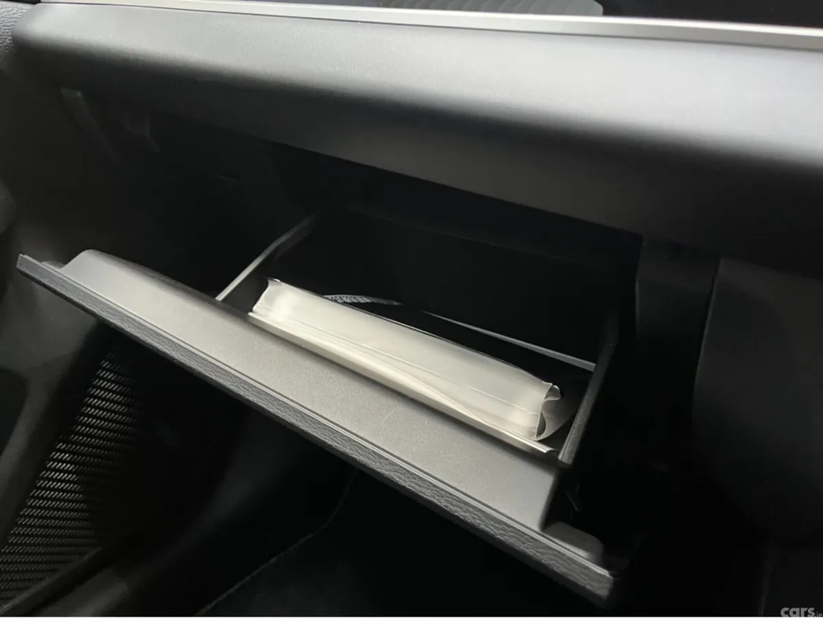 Mitsubishi Outlander SUV, Petrol Plug-in Hybrid, 2024, White