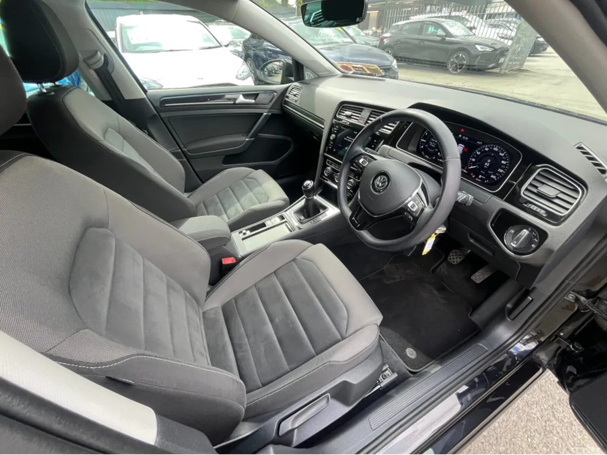 Volkswagen Golf Hatchback, Petrol, 2018, Black